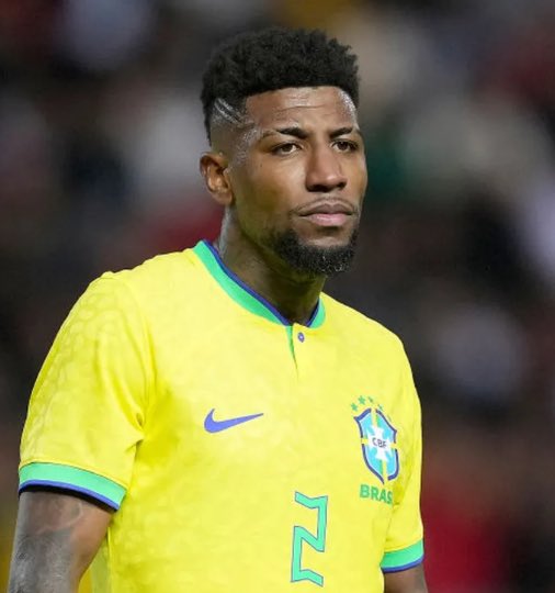 oocbrsao's tweet photo. com todo respeito, mas esses dois demônios são péssimos

e não podem de jeito nenhum serem titulares da seleção brasileira 

emerson royal e renan lodi não podem vestir a amarelinha https://t.co/pEg4SrIbNF