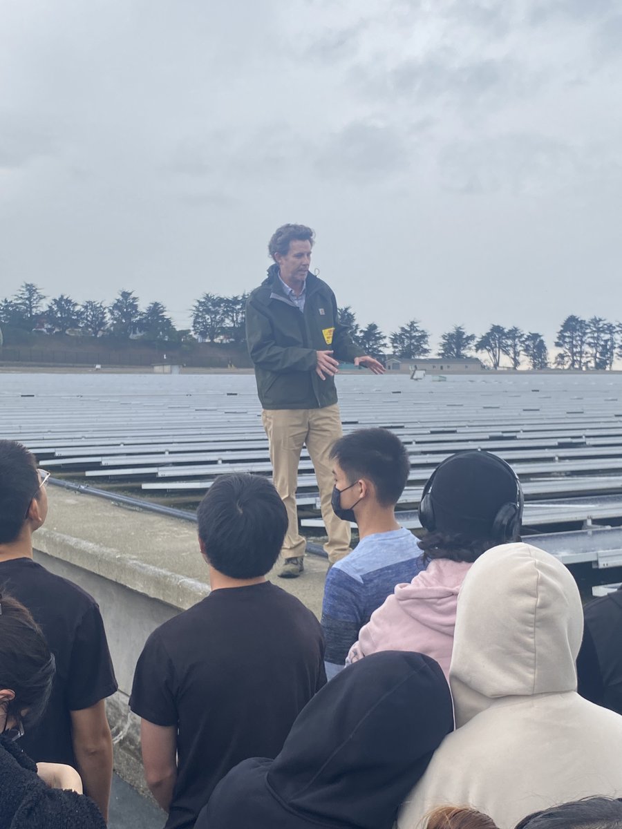 MySFPUC's tweet photo. From the classroom to the Sunset Solar Array, Lincoln High School is on a mission to educate and inspire. Their Green Academy students had a fantastic time today learning about solar energy and its role in creating a cleaner world. https://t.co/8pfVDYiPnN