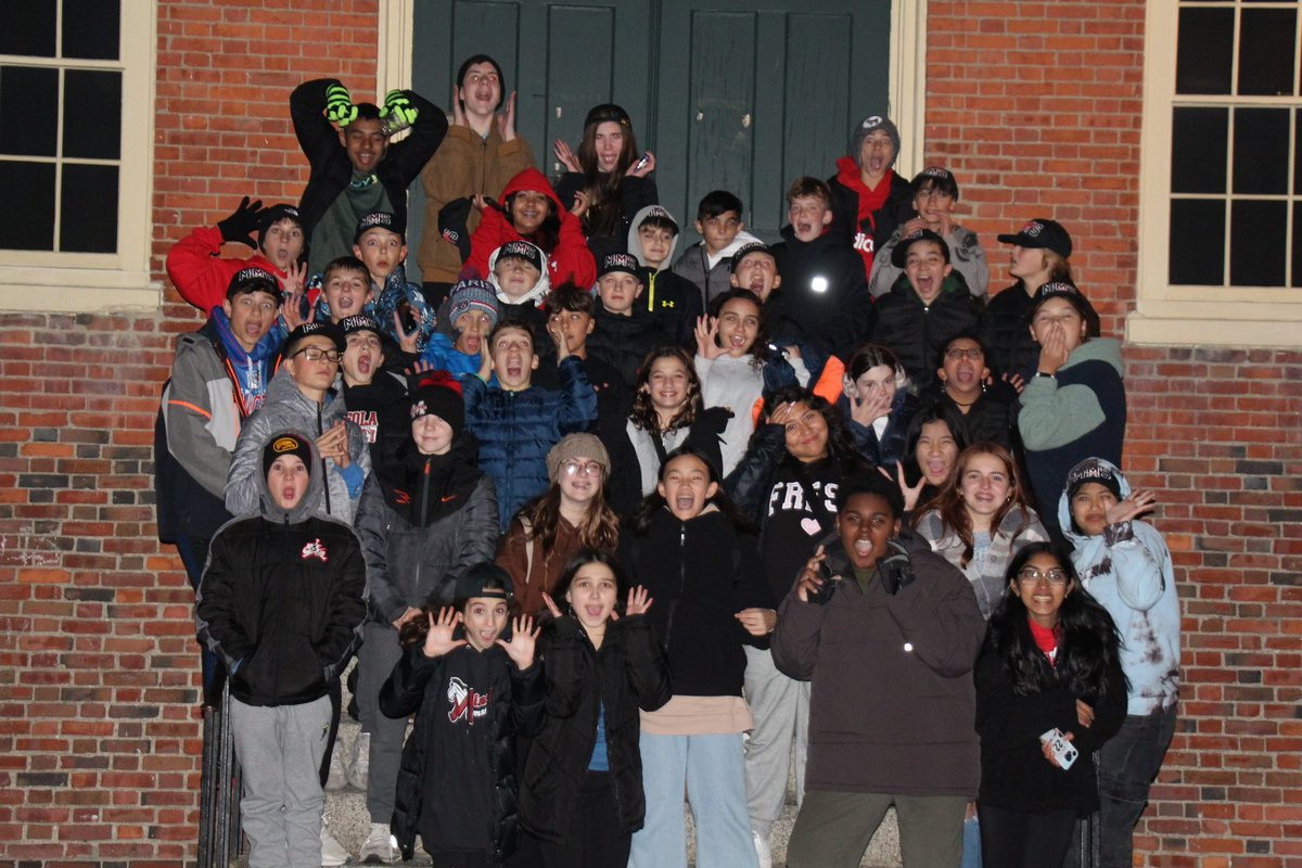 MsTrojanowski's tweet image. A few 📸 capturing our spooky stories in Salem 👻, science exploration🔬&amp;amp; strolling the Freedom Trail 👟 during the 7th grade @MineolaMS trip to Boston! So much fun! So many memories! #MineolaProud #Bus1 #MyNine