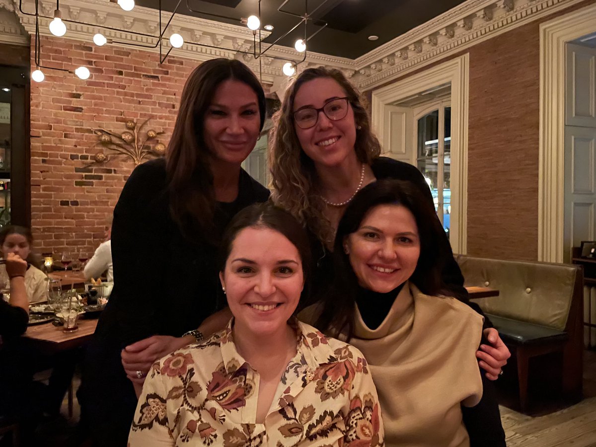 AeroMD's tweet photo. These all star ladies pushing the frontiers of women’s cardiovascular health @CRCHUM @UMontreal #CardioF @JessicaForcillo @christinepacheco https://t.co/BOfAkVwWQy