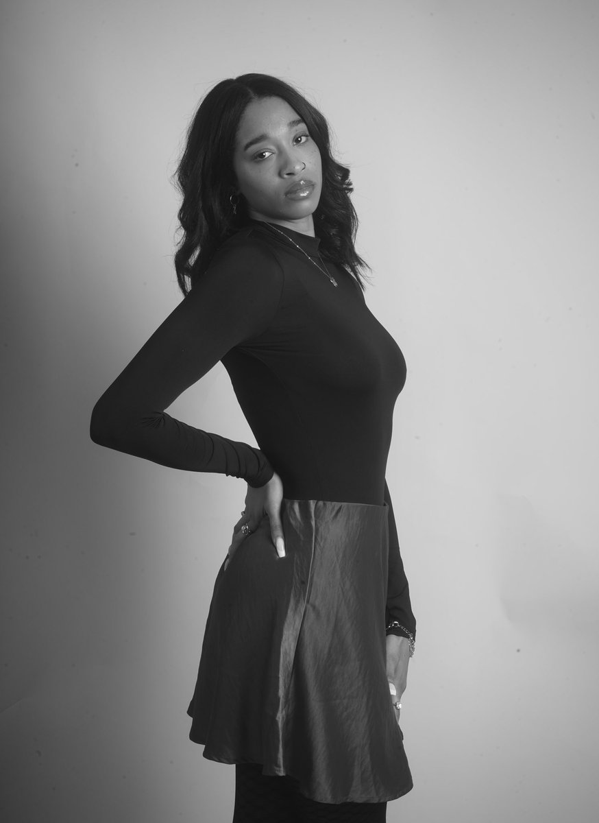 🖤
📸: <a href="/_atomblk/">Atom BLK</a> 
Model: Me @fatalethreee on IG 🖤