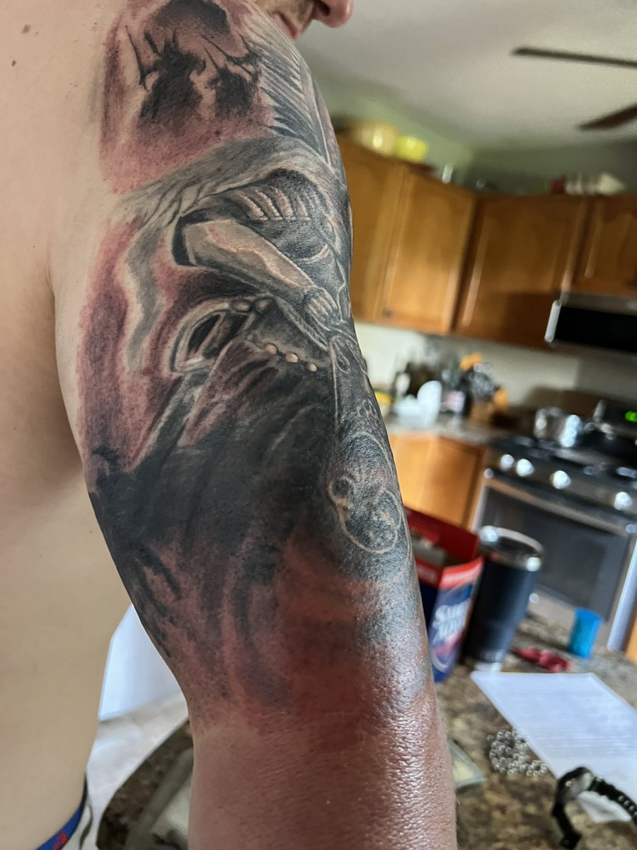 tradpapist's tweet photo. Late post but I finally got my Winged Hussar finished in August. https://t.co/iCcBaGhCfW