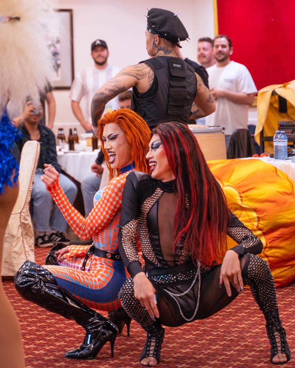 the_ariadoll's tweet photo. #teamauroramatrix @AuroraMatrix @canadasdragrace https://t.co/vWz29GNzU8