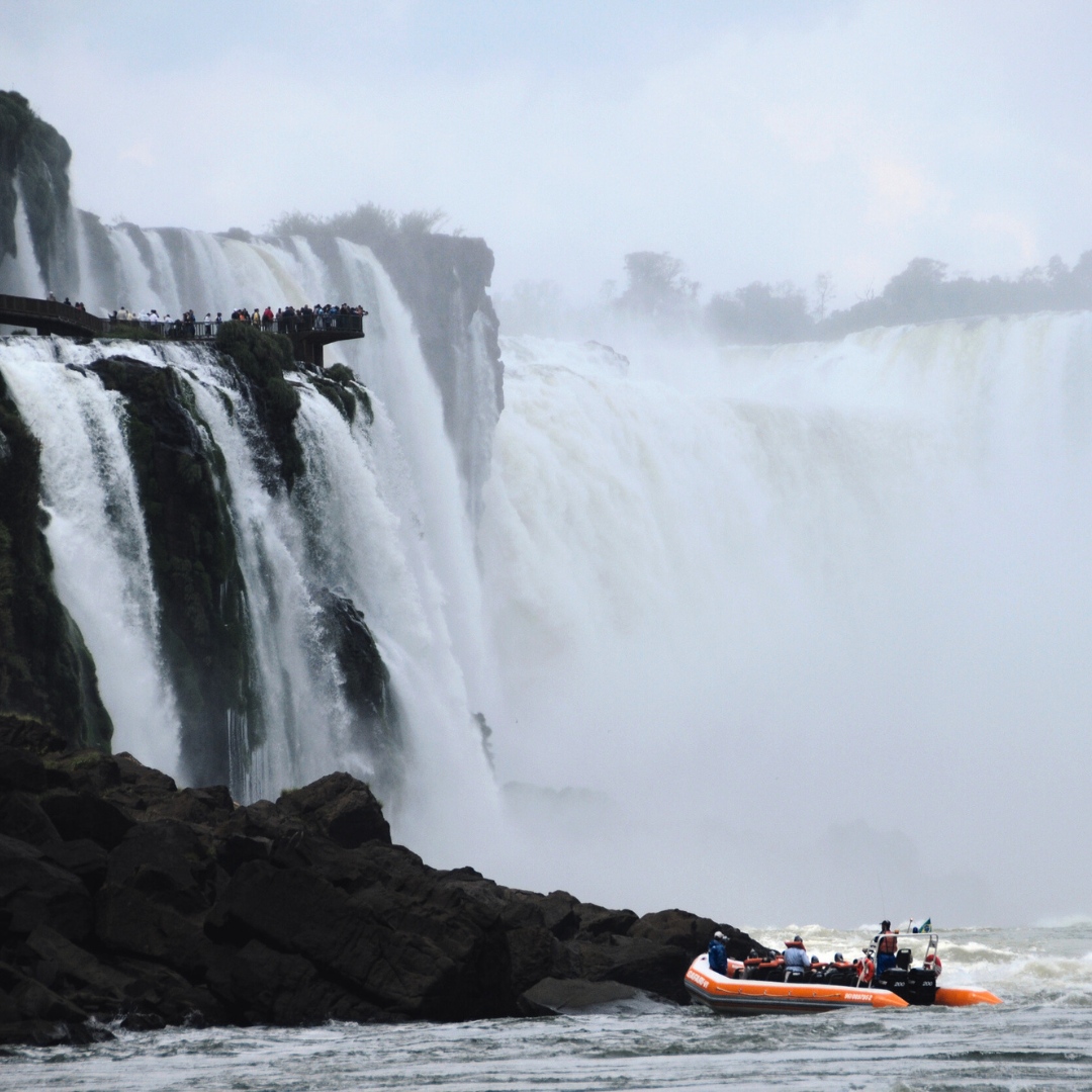rhtraveldesign's tweet image. Argentina offers travelers possibilities, unlike any other destination in the world. 

Don’t miss out this summer!

#blueparallel #luxurytravel #luxurytours #privatetravel #ultraluxe #argentina #ushuaia #iguazufalls
