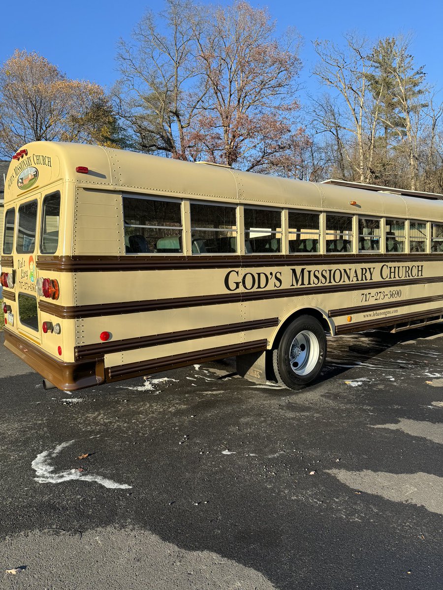 lebanongmc's tweet photo. We are preparing for the annual Holiday Parade! We strive to be a bright light in our community! Pray that we can reach souls for Christ through this ministry endeavor. https://t.co/4mkRY3QmWO