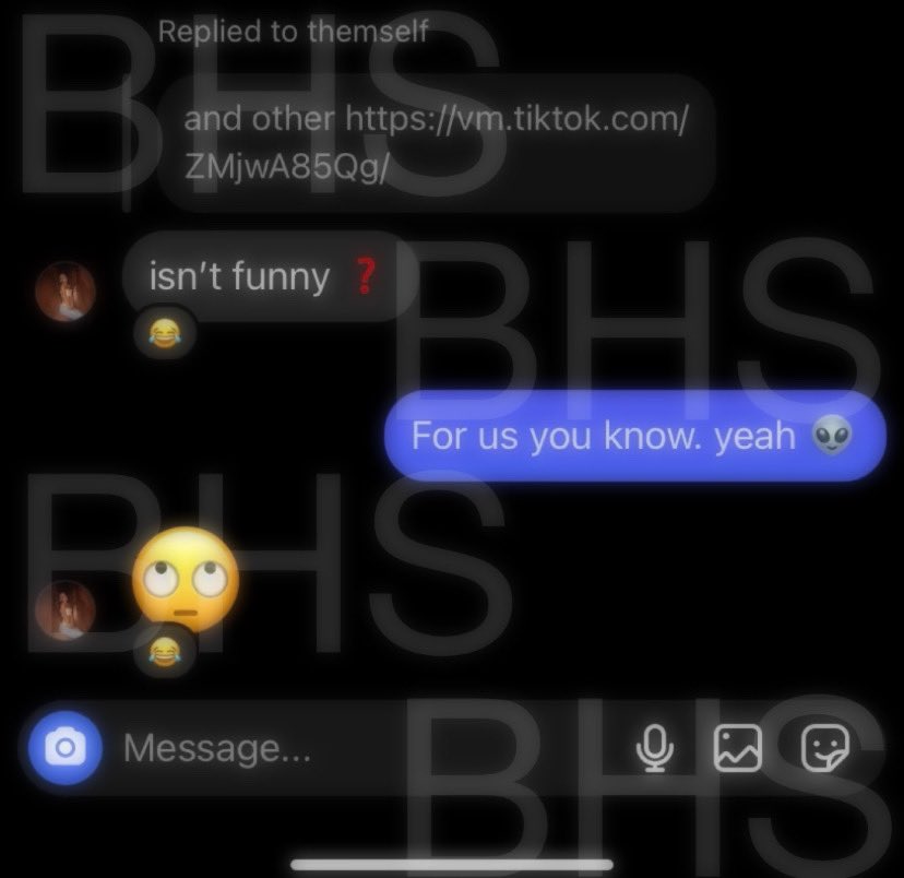 user37194429's tweet photo. Isn’t funny ❓ @BlindTwin ☪️
#jadenwalton #cancelled #player
#Cheaters #onwardjdub #javonwalton #jadenisshame #liars #LiarsGonnaLie #Hypocrite #Disgusting #stalker #bhs #valyn https://t.co/m5FXXXQfy2