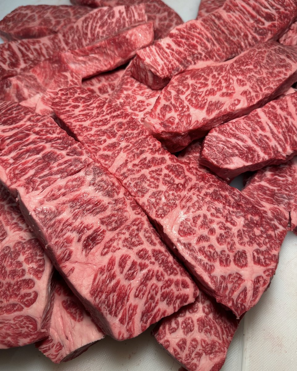 LigmaWagyu's tweet photo. 🇦🇺 🥩 Wagyu Zabuton / Denver aka Zenver.. One steak we can never get sick of. Well, unless we’re cutting it all day lol. 😝 https://t.co/vBE5G2ATks
