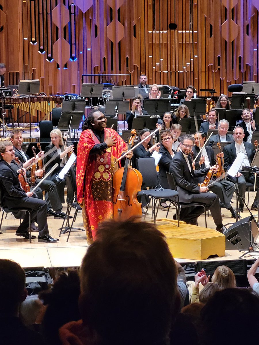 Wow - what an electrifying and joyous collaboration between the amazing Abel Selaocoe and LSO ! Also conducted brilliantly by Duncan Ward. Great to see lovely colleagues and friends too!

<a href="/londonsymphony/">London Symphony Orchestra</a> <a href="/Abel_Cellist/">Abel Selaocoe</a>  <a href="/DuncanWardMusic/">Duncan Ward</a> <a href="/LondonJazzFest/">EFG London Jazz Festival</a>