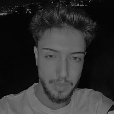BurakCan021's tweet photo. #YeniProfilResmi https://t.co/ZOIFrZGwFf