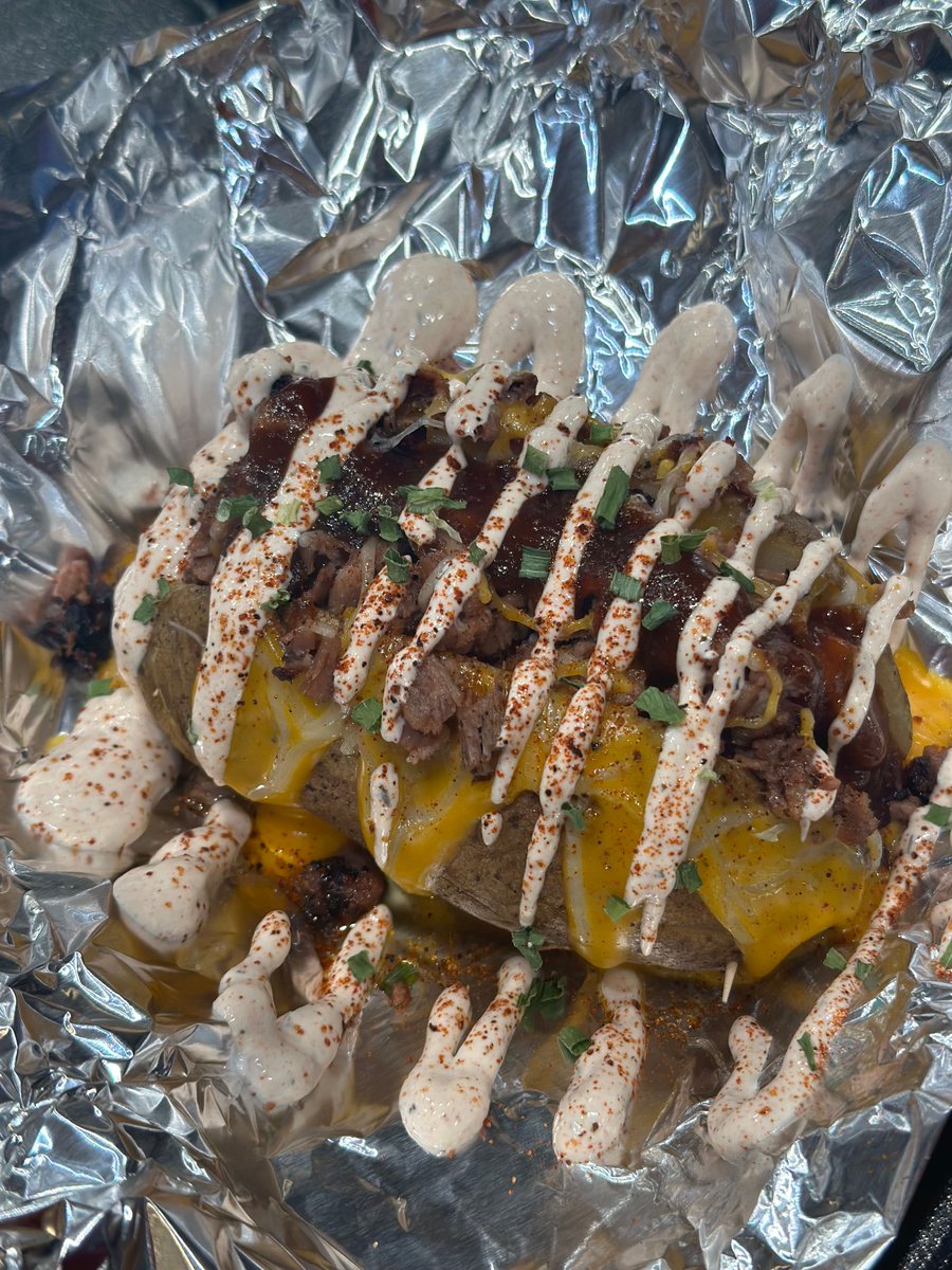 smokinjackbbq's tweet photo. 🚨 SMOKEHOUSE POTATO 🚨 
Attention all BBQ LOVERS!!!  Stop by the 3rd street market hall and try our new Baked BBQ Potato! You will not be disappointed.#BBQ #goodeatin #bbqdoneright #smokedmeat #bakedpotato #nextlevel https://t.co/gGrc24xSy1