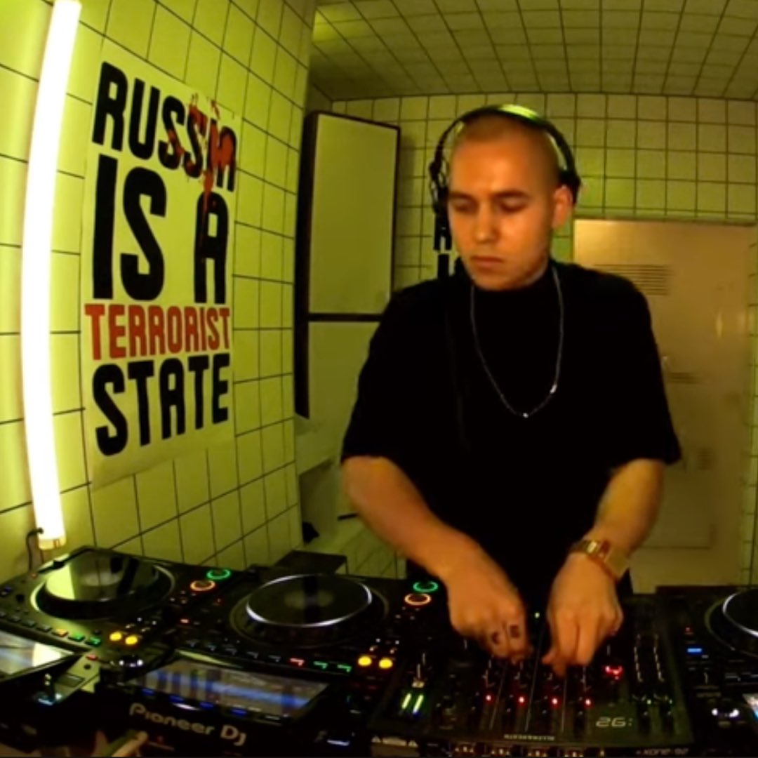 jennineak's tweet photo. HÖR Berlin, a DJ platform in a converted bathroom, has been stopping artists showing support for the liberation of Palestine. They’ve said they don’t allow ‘controversial’ symbols, only ‘peaceful’ ones. It’s clear that the exception here is Palestine: https://t.co/tXfAxty8iQ