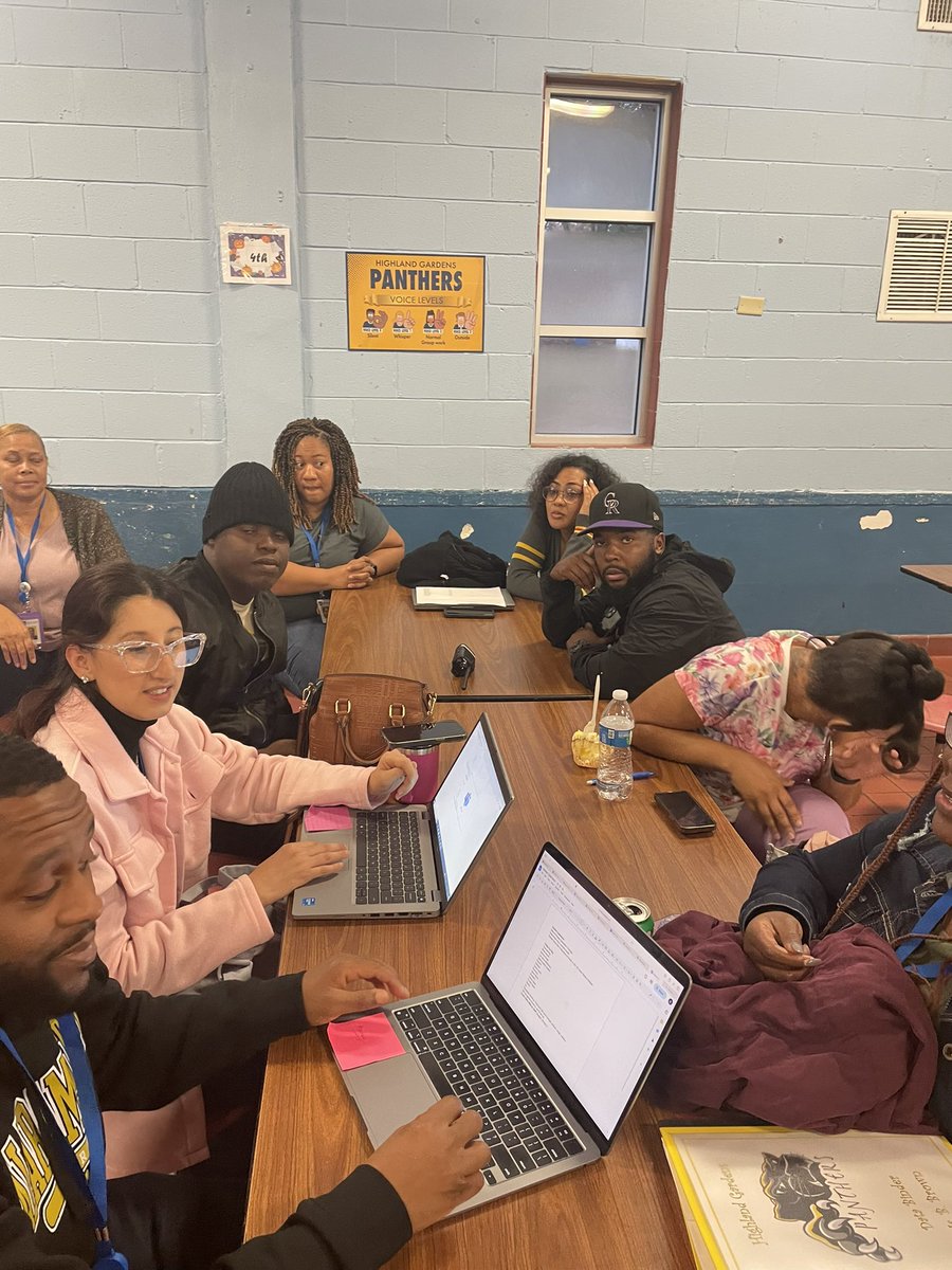 HGESchool's tweet photo. Wednesday’s Staff Meeting= Turnaround Collaboration
#TheresMoreWithMPS
#TeamingUpForExcellence
#Operation73
@QuantinaSides @MPSAL @SuptMJBrown https://t.co/LWVXZJwuxv