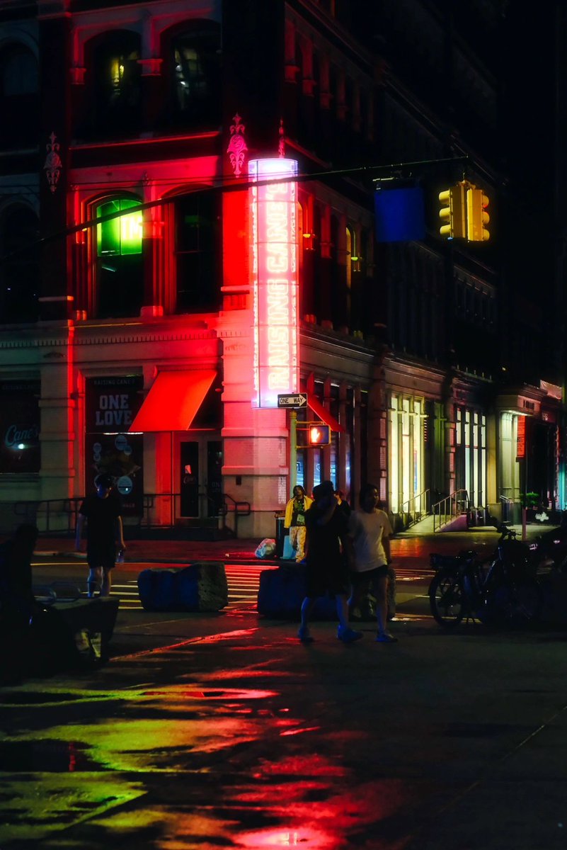 arrapot18's tweet image. Embarrassing nighttime image quality, accidentally shooting a film style in New York #New York, USA #skyline