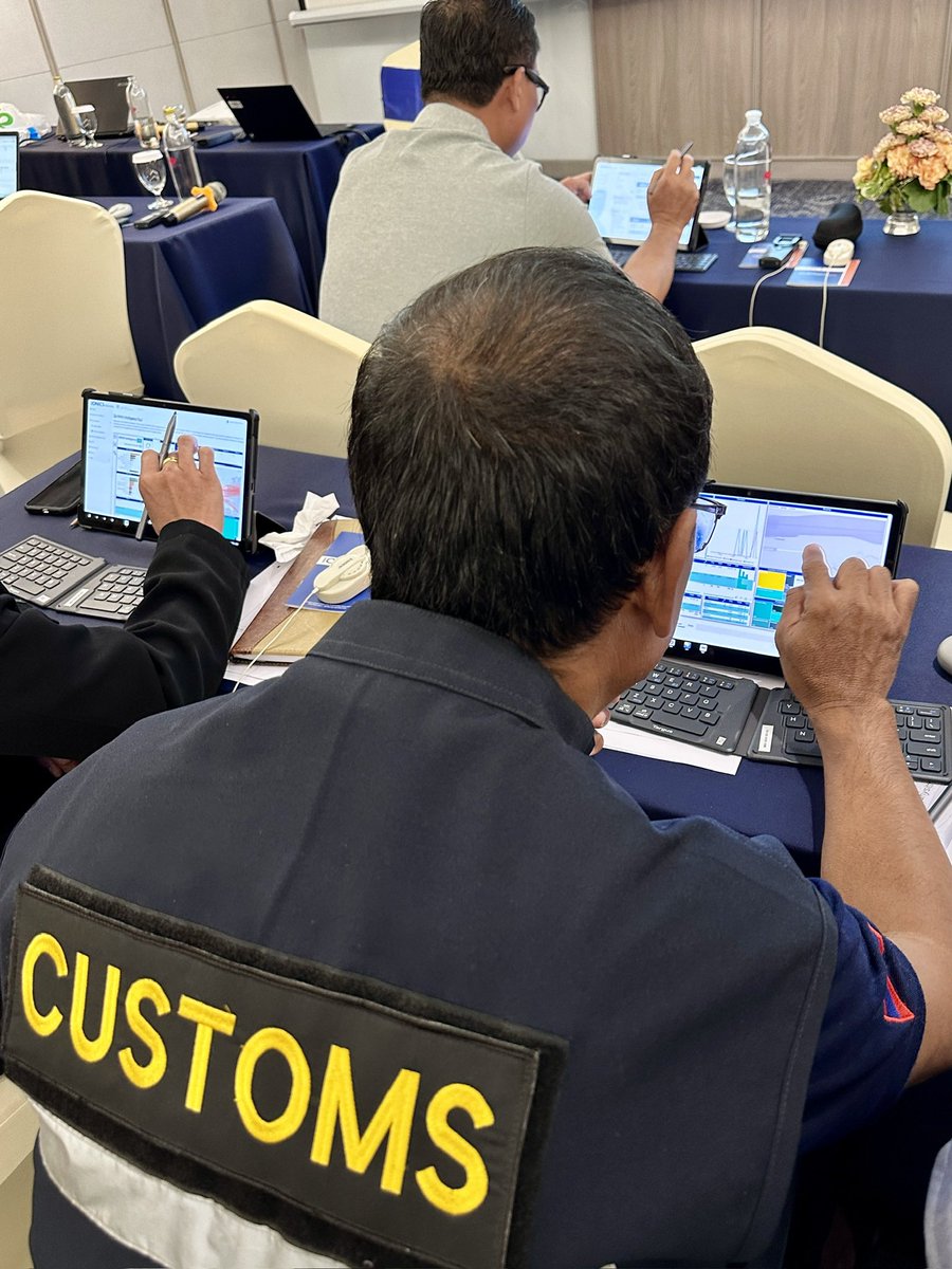 LongNguyen5599's tweet photo. Done the 1st training on #IONICS #GRIDS intelligence tool and safe interdiction of #NPS &amp; #synthetic_opioids with active participation of customs and police officers of Lao PDR. Grateful to generous support by @StateINL.

@FumioIto2 @MatthewNiceUN https://t.co/LxYa0ed2rB