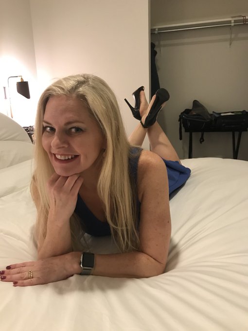 Happy Throwback Thursday when I did straight hair! #sexyover40 #swinger #bi #milf #freak #contentcreator<a href="/tag/heels"class="tags"><span>#heels</span></a><a href="/tag/bi"class="tags"><span>#bi</span></a><a href="/tag/milf"class="tags"><span>#milf</span></a><a href="/tag/of"class="tags"><span>#of</span></a><a href="/tag/freak"class="tags"><span>#freak</span></a><a href="/tag/manyvids"class="tags"><span>#manyvids</span></a><a href="/tag/swinger"class="tags"><span>#swinger</span></a>