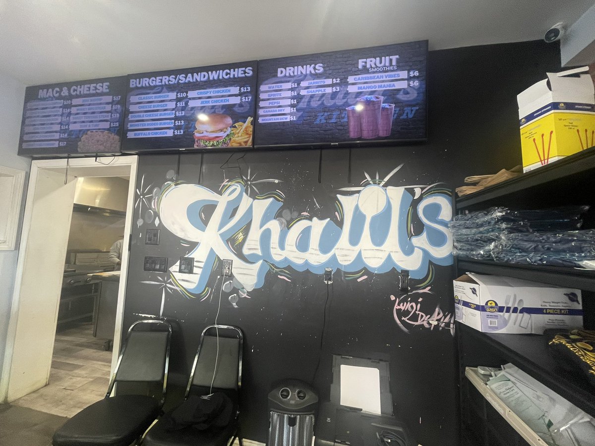 KimTunnicliffe1's tweet photo. Rudy Alves’ #ChoppedCheessChallenge    Is causing quite a stir on social media. Alves owns #KhalilsKitchen in #Brockton &amp; is challenging customers to eat 3 of the massive sandwiches in 30 minutes for &amp;100 and a T-shirt. 7 ppl have done it so far. https://t.co/C0VGBcB7Vr