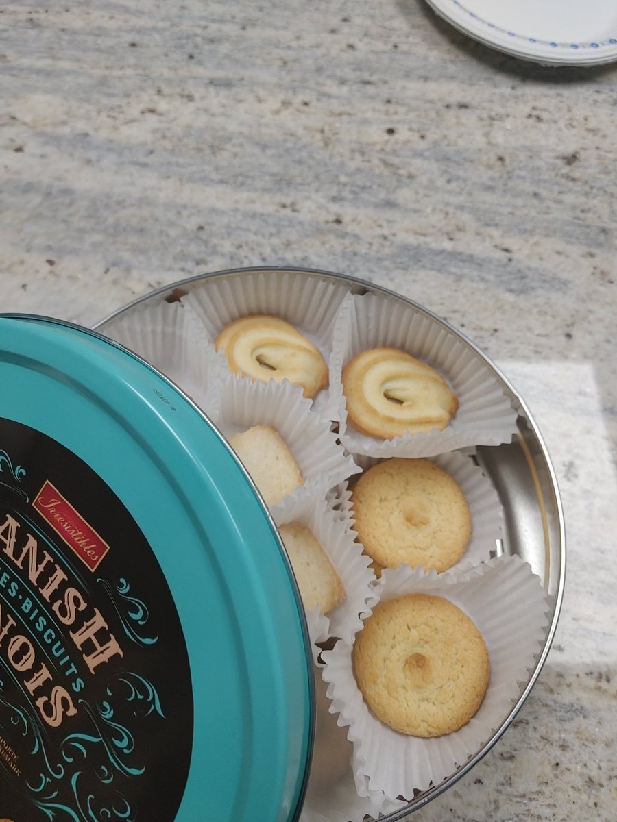 aleeminate's tweet photo. Who removed all the reels and added biscuits. 🤔 https://t.co/SDfkvunJ7W