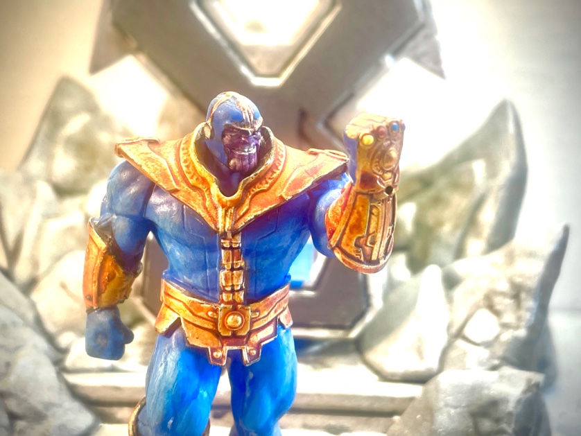 Finished my 109th marvel crisis protocol character 
Thanos the titan , his throne was a pain but like the figure