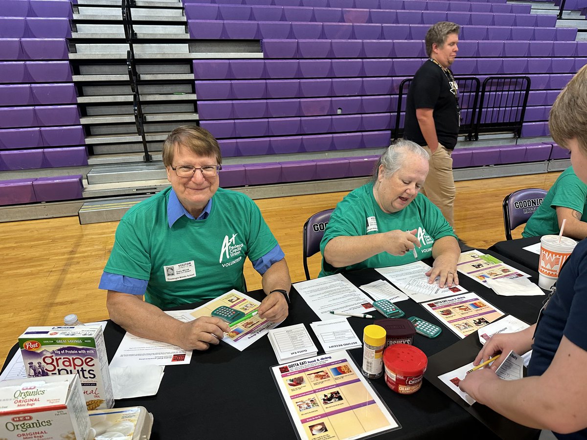 Had the opportunity to be merchants at today’s Mad City Money event sponsored by <a href="/aplusfcu/">A+FCU</a> for our <a href="/GoodnightSMCISD/">Goodnight Middle School</a> 7th graders! Students were able to practice budgeting and money management in this simulation! 💵