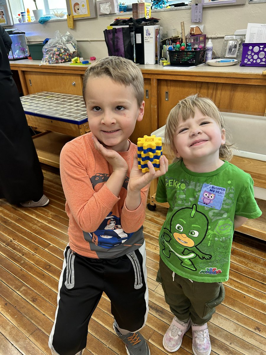 CabasClass's tweet image. Lots of pattern work happening today! @danielle_g_ece @QVPSVikings