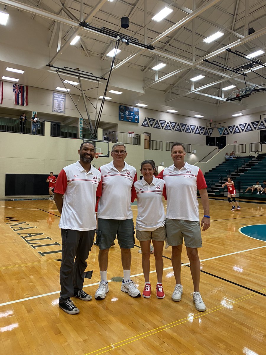 First game of the season! 7pm Hawaii time! 🏝️⛹️‍♀️🐻<a href="/pollonpreps/">Jack Pollon</a> <a href="/myBurbankSports/">myBurbank Sports</a>