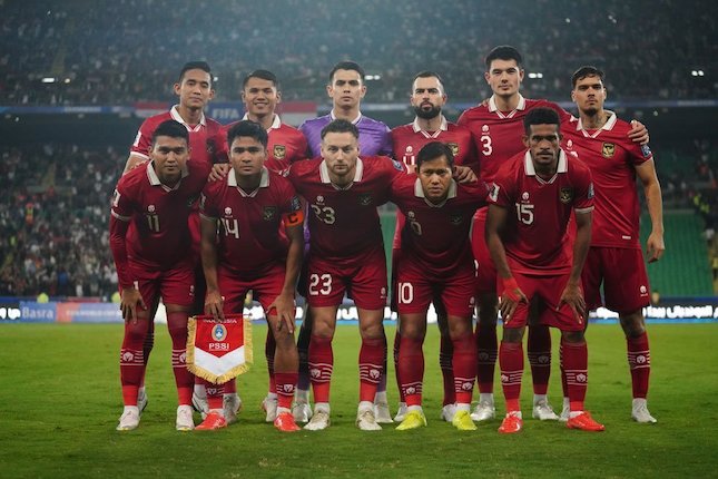 SiaranBolaLive's tweet photo. Klasemen Kritikan Tertajam Netijen ke Timnas Indonesia setelah dibantai Iraq 5-1
1. Marc Klok
2. 
3.
4.
5.
6.

Kritik Boleh. https://t.co/9UVQwz4djM