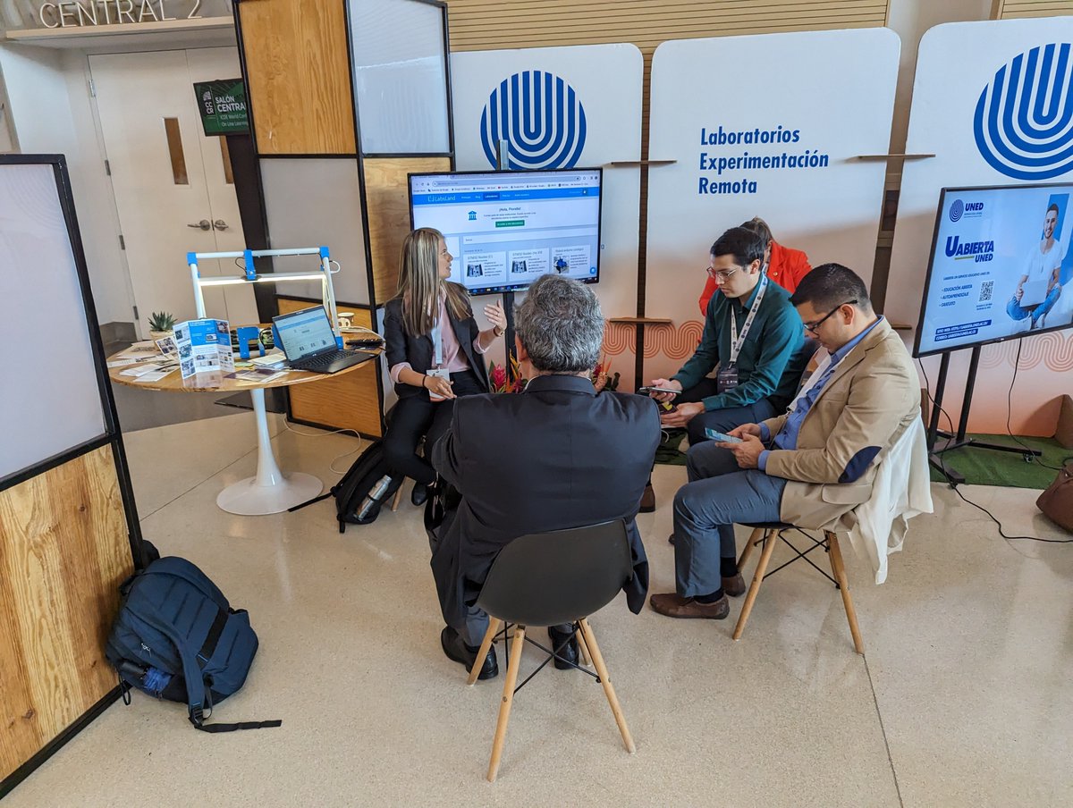 LabsLandEs's tweet photo. Además, hemos podido trabajar con el grupo de investigación de laboratorios remotos de la @UNEDCostaRica liderado por Dr. Carlos Arguedas y además planificar los próximos laboratorios remotos que estamos construyendo juntos. https://t.co/5ZallV4vXu