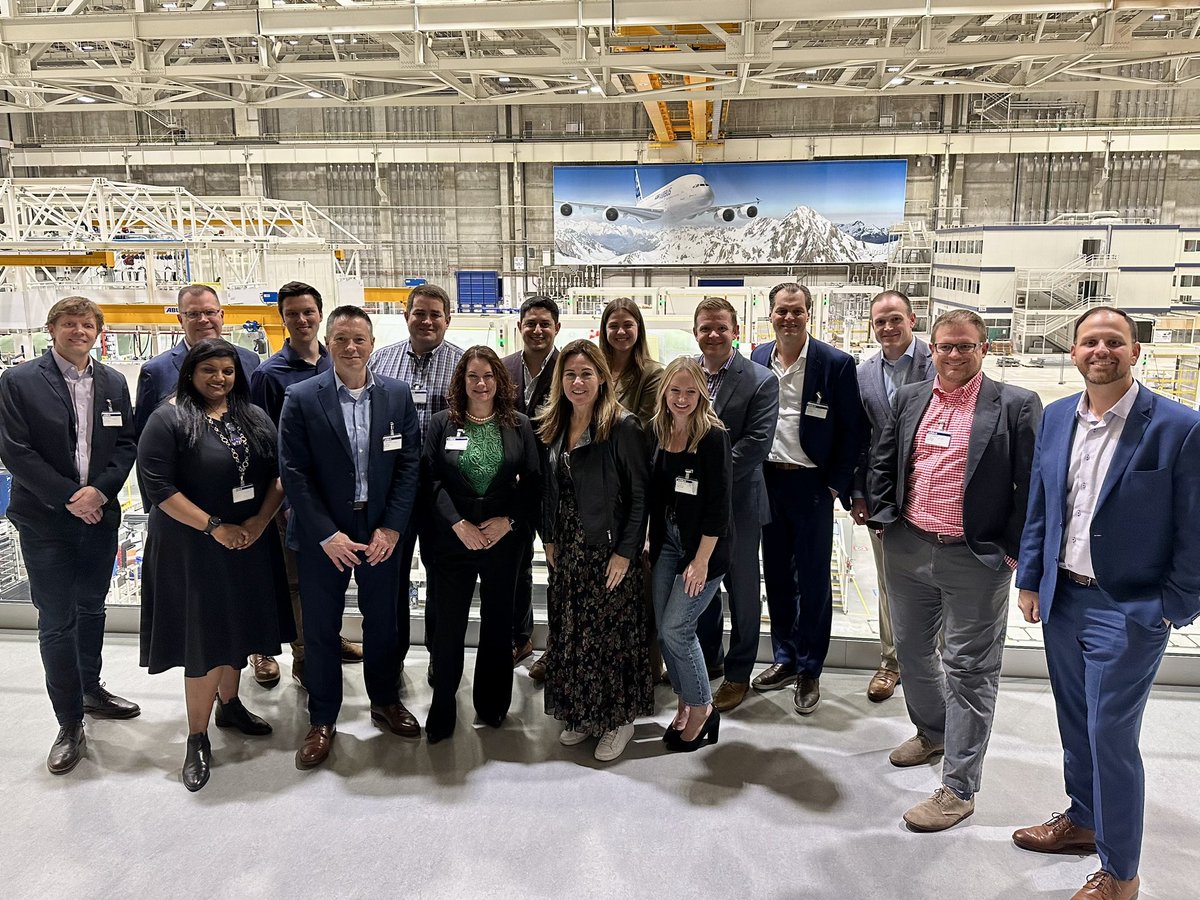 Got the chance this week to catch up with our hardworking LHR team and to see our new hangar. Add on getting to connect with the @airbus team in Tolouse and I’d call it a successful trip! @djkinzelman @sashajdc