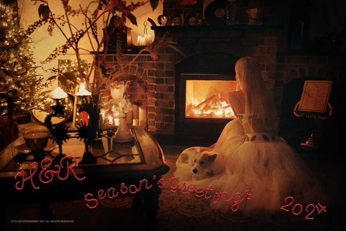 BLACKPINK's tweet image. Season’s Greetings: From HANK &amp;amp; ROSÉ To You [2024] PREVIEW IMAGE 

-Release: 2023.12.06
-Pre-Order: 2023.11.03 - 12.05 
🎄Order Here: bit.ly/rose2024sgkr  

#ROSÉ #로제 #BLACKPINK #블랙핑크 #Seasons_Greetings #fromHANKandROSÉtoyou #2024 #YG