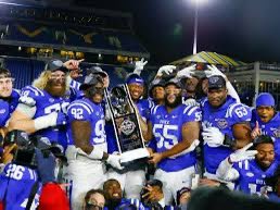 SeaontaStewart3's tweet photo. After a great conversation with @coachhemp I am BLESSED to receive and offer from the University of Duke ! @DukeFOOTBALL @Winton_WoodsFB https://t.co/OzUWSUtBrg