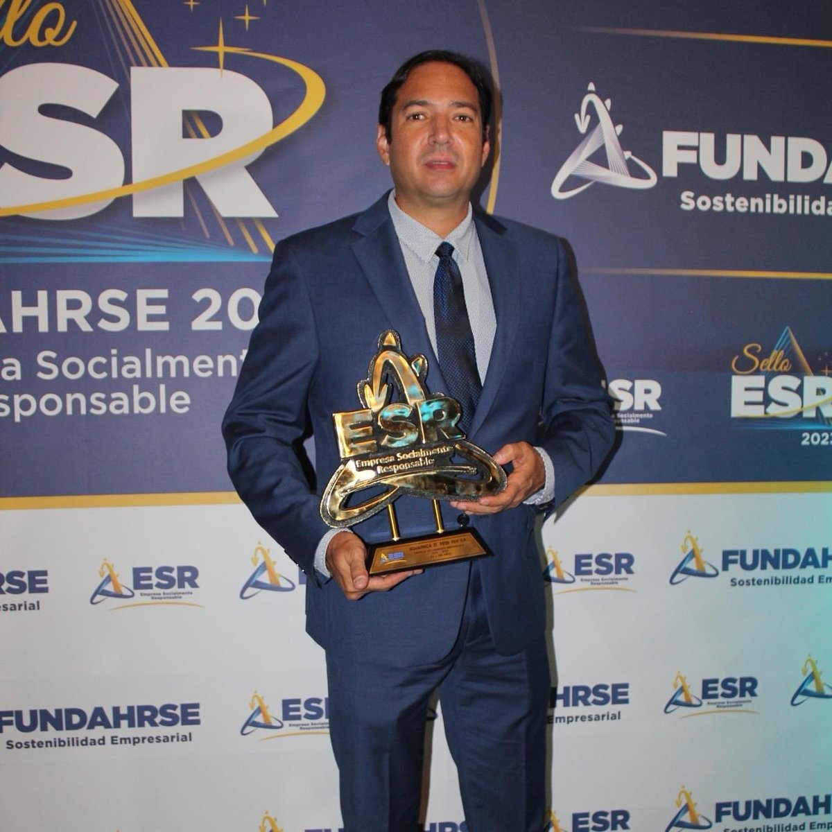 ¡Celebramos con orgullo nuestro décimo tercer reconocimiento consecutivo de FUNDAHRSE por nuestro compromiso constante con la responsabilidad y la sostenibilidad! Desde iniciativas ambientales hasta programas comunitarios, en Regal Springs demostramos que el éxito empresarial