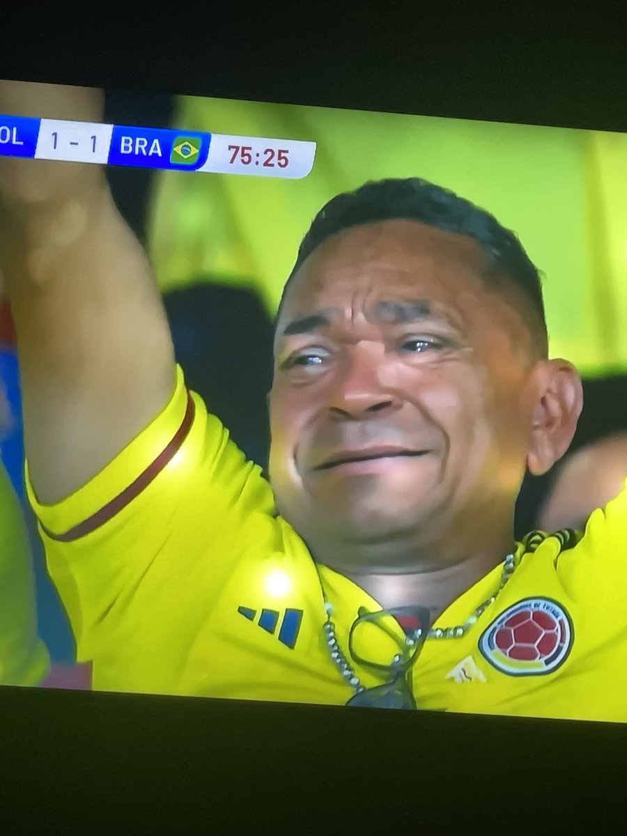 Yo lo veo y me dan ganas de llorar. SEÑOR LO AMOOO A USTED Y A SU HIJO CHAO GRACIAS
