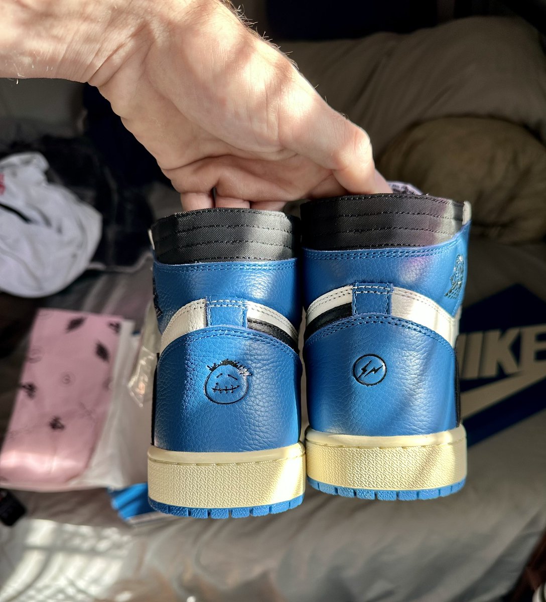 zebco999's tweet photo. YES THESE ARE #REPS!
These are not for me, these were a request from a homie! YOU WOULD NOT KNOW THESE WERE REPS IF I DIDNT TELL YOU! Idc if you’re the BIGGEST #sneakerhead to exist. You wouldn’t know. I promise. #TravisScott #Fragment #HighOG. You ain’t gonna find nobody who can get better reps than me. I PROMISE! #ReplicaShoes #HighQuality