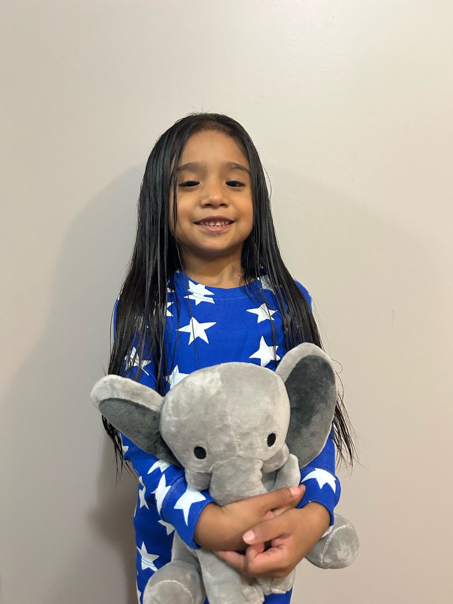 SaJones1996's tweet photo. @AldineHeadStart Students are so excited to receive @bedtimeinabox #BedtimeRoutinesRock @Hinojosa_AISD https://t.co/wEbIouGSDh