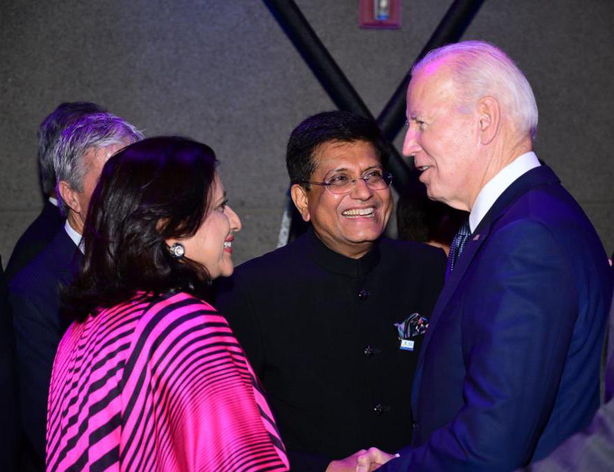 It was an honour meeting @POTUS at the Asia-Pacific Economic Cooperation (APEC) welcome reception yesterday. 📍San Francisco