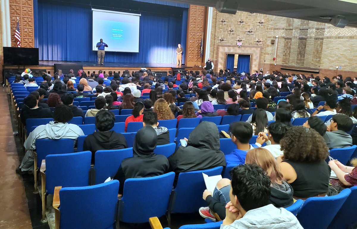 Spreading the message to our youth on the dangers of Fentanyl. District Attorney Dupree and Captain John Diaz of the KCKPD continued their tour of KCK high schools at Sumner Academy of Arts and Science. Thank you to Principal Rick Malone for inviting us to your school.