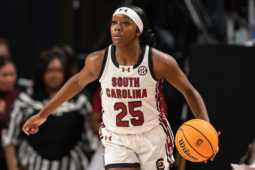 Raven Johnson racked up a career-high 17 assists vs Clemson in the South Carolina 109-40 win. That is the 2nd-most assists in a game in South Carolina history and the most by any D-I player in a game this season. The 17 assists are the most by any SEC player since 2005.