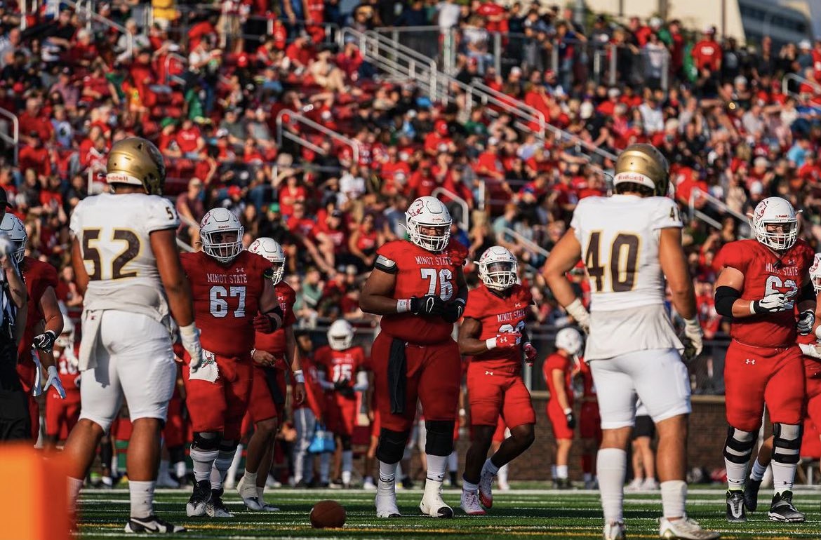 After a great conversation with <a href="/Coach_D_Mac/">Darryl McBride Jr</a> I would love to announce my first D2 offer from Minot state. Go Beavers!! 
<a href="/MSUBeaversFB/">Minot State Football</a>