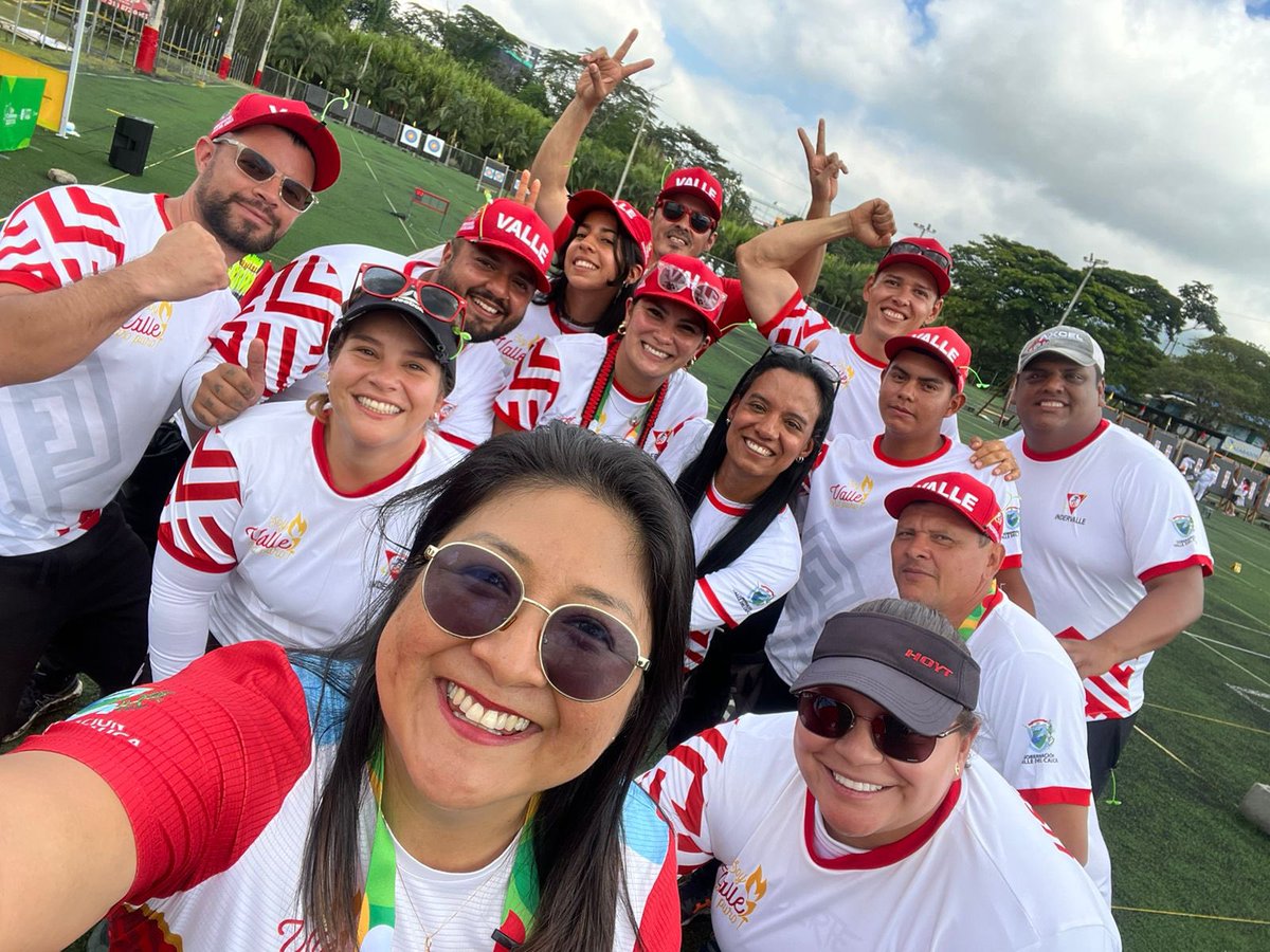faydorado's tweet photo. Hace 12, sí, DOCE AÑOS, que el VALLE no era protagonista en el tiro con arco 🏹🎯 de Juegos Nacionales. Hace 4 años se inició un proceso ganador que hoy da sus frutos de ORO PURO🥇🥇🥇🥇🥇

¡Somos invencibles y llevamos el oro en la sangre!! 🔴🔥

Gracias a deportistas, a entrenadores, a la presidente de la liga, y a todos los que hicieron parte de este proceso ganador!! 🔝

@GobValle @Indervalle @ClaraLuzRoldan @AUsqui @lunitald @felipelopezlp