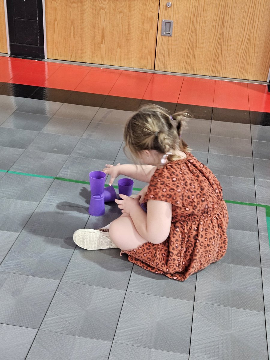 Having so much fun in a coaching cycle on cup stacking with some of our youngest students!