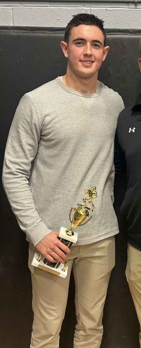jackosullivan_8's tweet photo. Thank you to my coaches and my team for presenting me with the MVP award. It makes me feel proud for all the hard work put in this season. I am super proud of my team for playing with heart week after week. #GoldenKnights https://t.co/3pkoWyGgwF