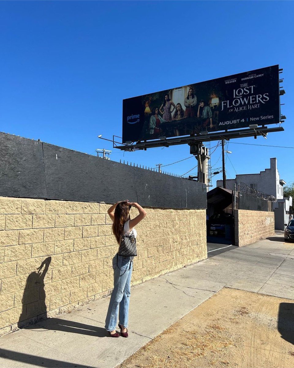 theDebnamNews's tweet photo. “Billboard in LA 🥹
#thelostflowersofalicehart” — Alycia via her IG https://t.co/6QqxeZnJ79