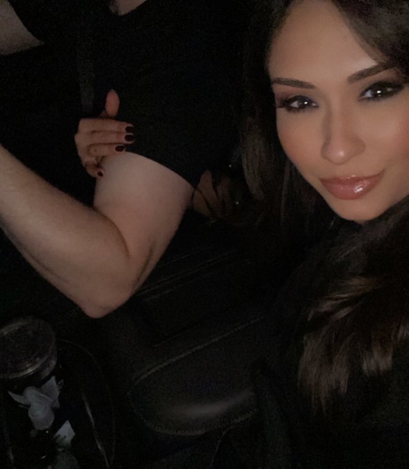 Line up CUCKS! Hump your bed while you fund my date night with this stud! $Fab2111  🤑 https://t.co/D<a href="/tag/femdom"class="tags"><span>#femdom</span></a><a href="/tag/brat"class="tags"><span>#brat</span></a><a href="/tag/spoiled"class="tags"><span>#spoiled</span></a>