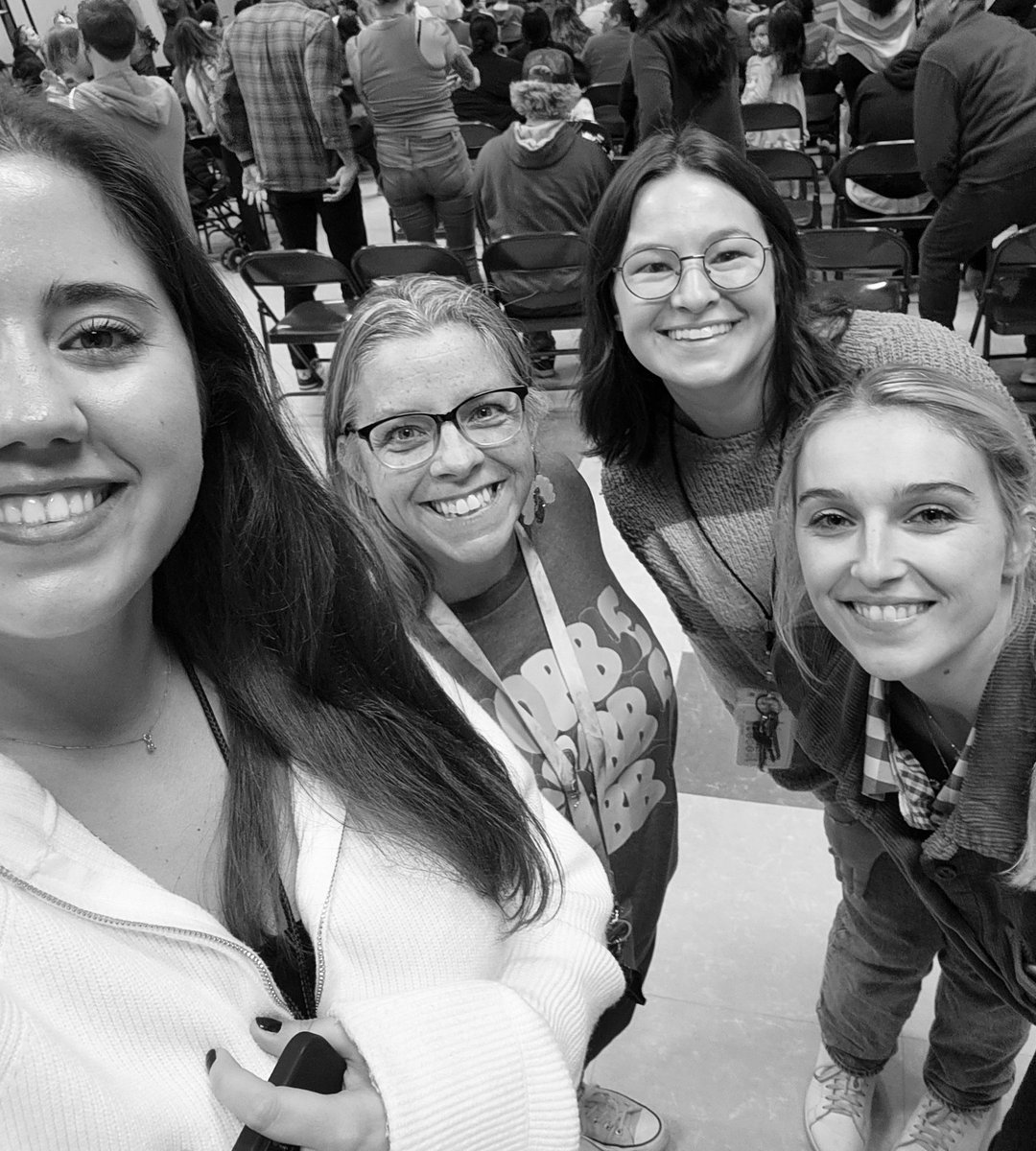 smalldogmom57's tweet photo. Love watching our kids perform! Thank you to our wonderful music teacher for putting together an amazing show with our 1st and 2nd graders.
#proud2beNRE
#RISDBelieves
#RISDWeAreOne
#1stgrade
#teamof2
@MissJohnsonNRE https://t.co/YtImD20PJs