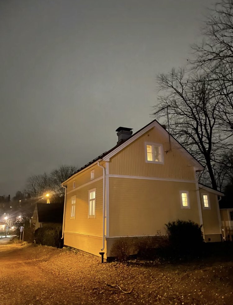 Kelly Davis tweet media