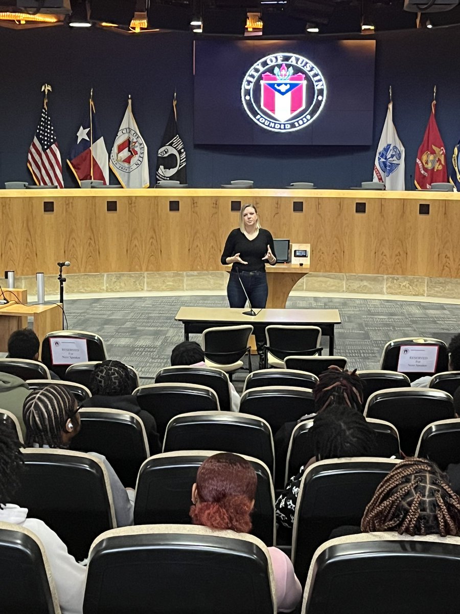 mrbeaman23's tweet photo. Thank you City of Austin for hosting LBJ and the Department of Economic Development for the opportunity to pursue real world learning about careers in Public Admin. Big thanks to the NFBPA for inviting us to your leadership summit luncheon and raffling 3 laptops for our students! https://t.co/25Y9v09hni