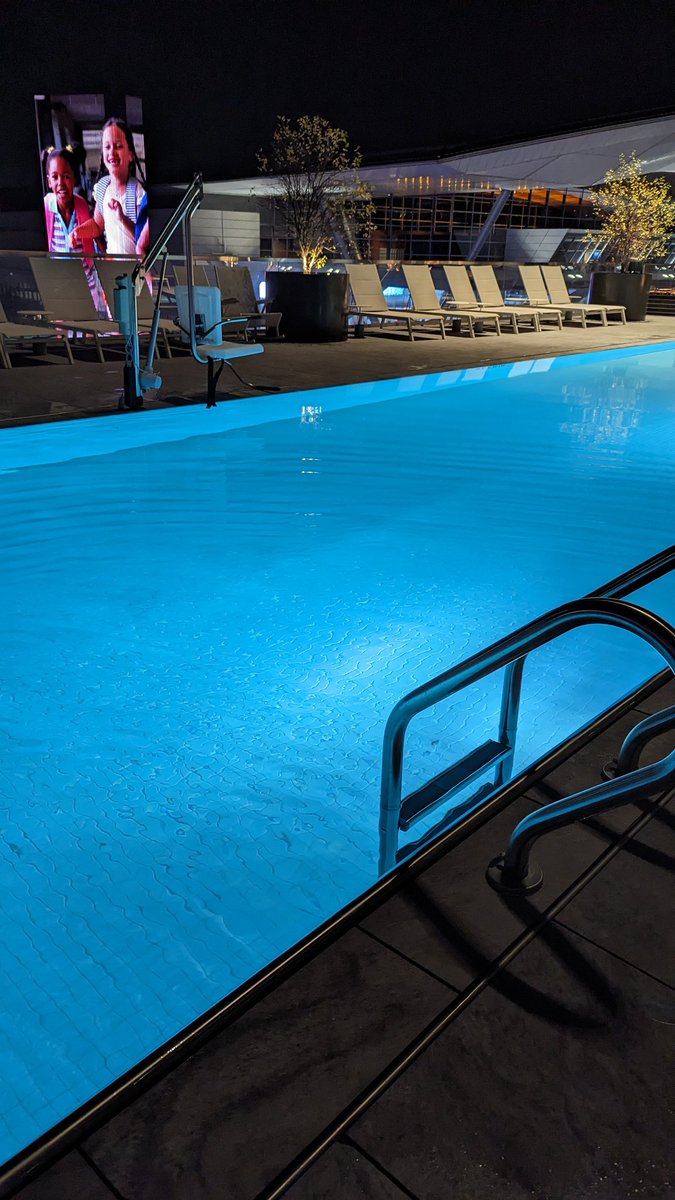 Went swimming and hot tubbing at the Omni 5th floor pool. 💯