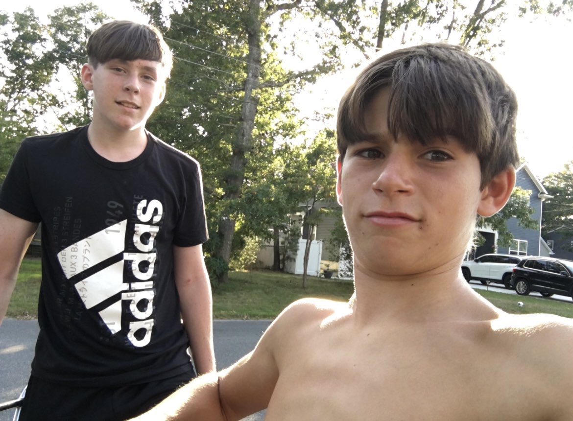 HunterAndDevin2's tweet photo. Throwback Thursday #thursdayvibes #HunterAndDevin #HunterBorer #DevinPosey https://t.co/0SHfod7ese