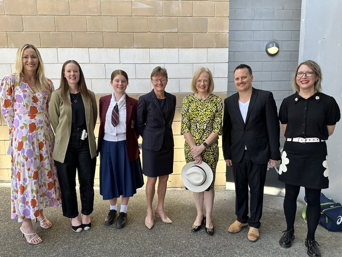 QldGovernor's tweet photo. Her Excellency attended the Wavell State High School Year 12 Graduation Ceremony at South Bank Piazza, congratulating the students and thanking those who guided them to academic and other achievement @WavellSHS https://t.co/73oxEcAS0s