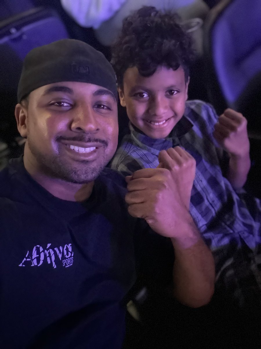mo_z1lla's tweet photo. It’s fight night baby! #ShakurDeLosSantos https://t.co/JudAyJKfHg